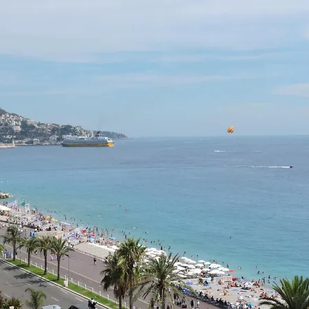 7 Promenade Des